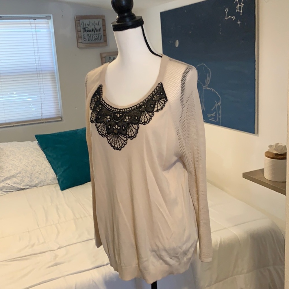 August Silk Sweater Beige/Black Mesh Sleeves